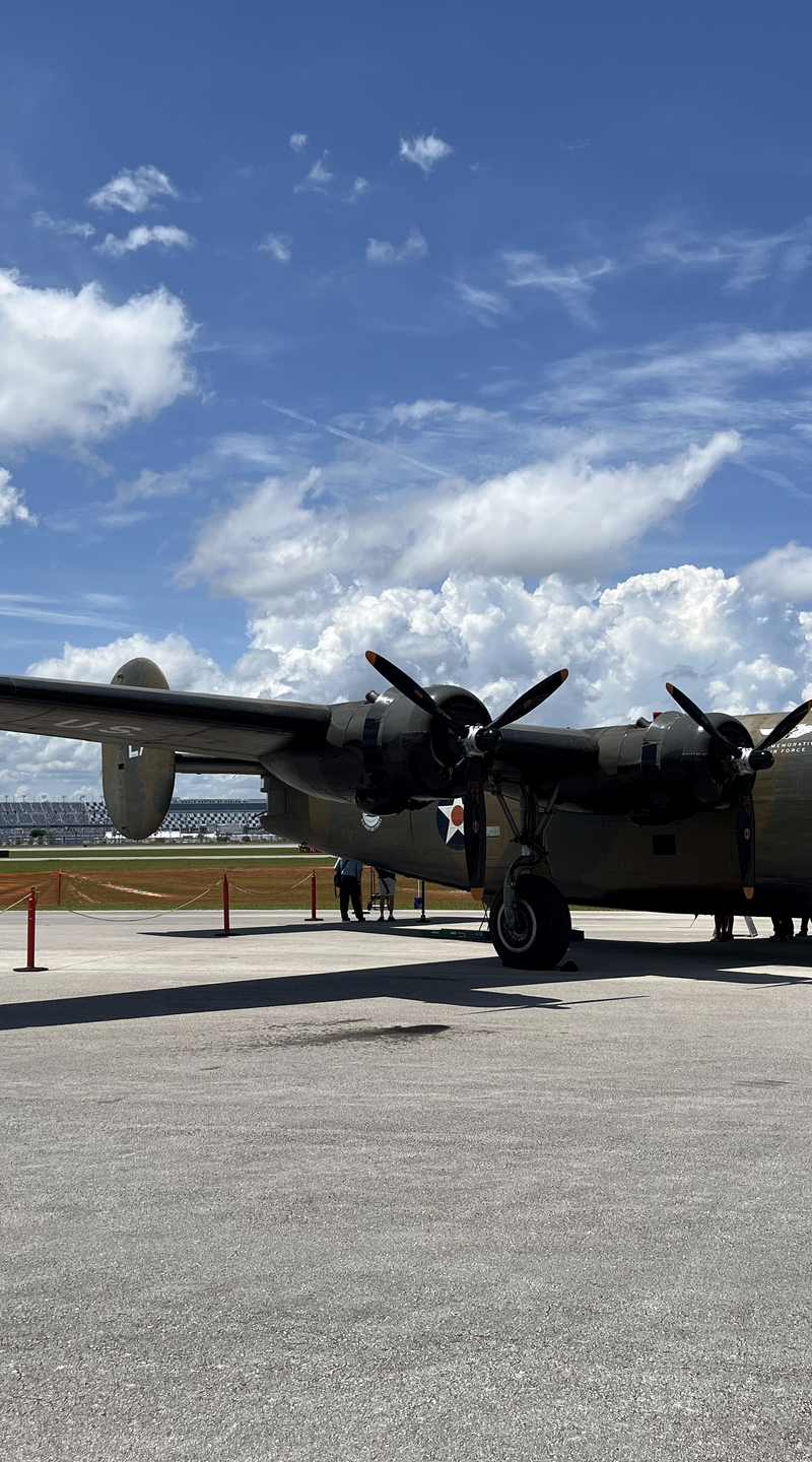 N24927 - Aircraft