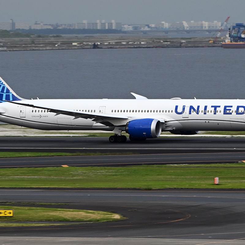 N13018 - Boeing