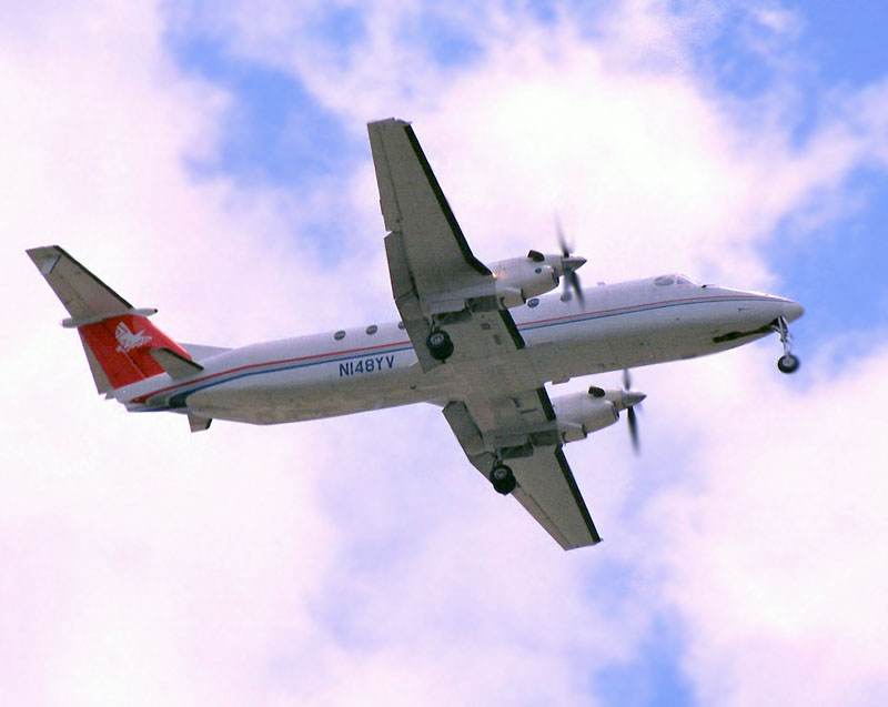 N148YV - Twin-engine aircraft