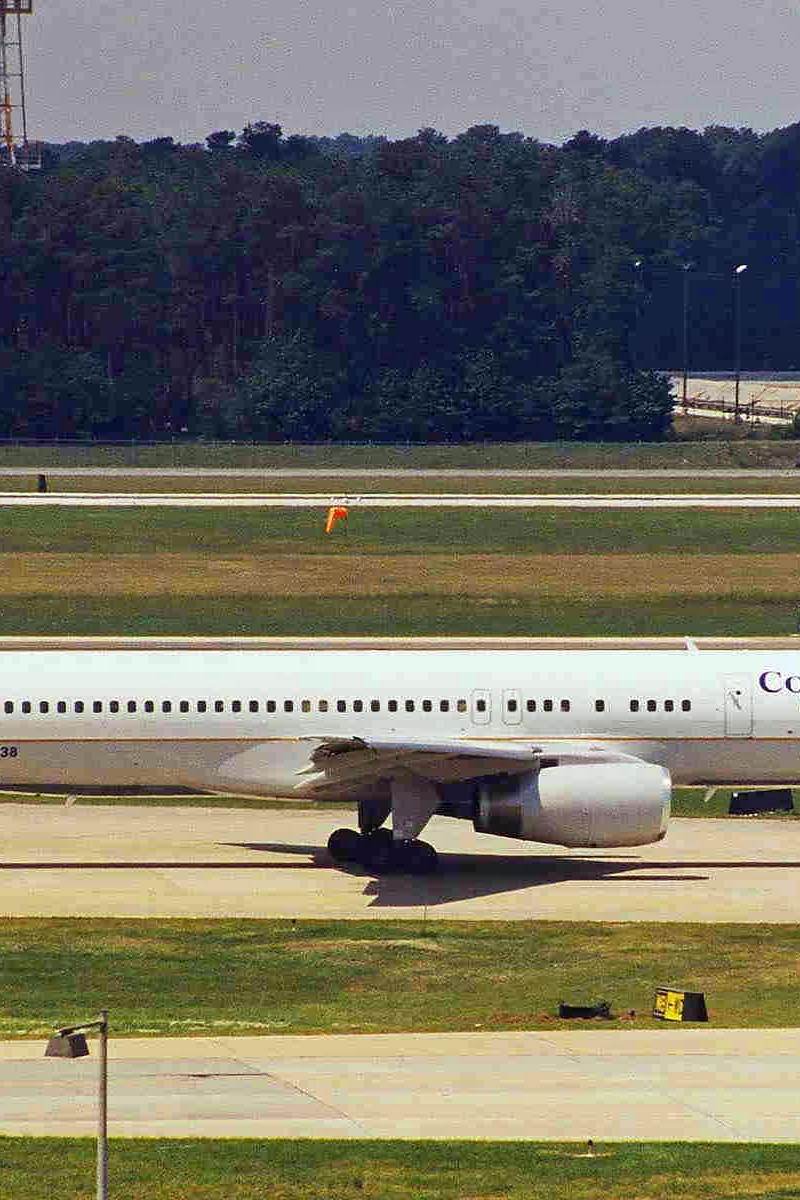 N13138 - Aircraft
