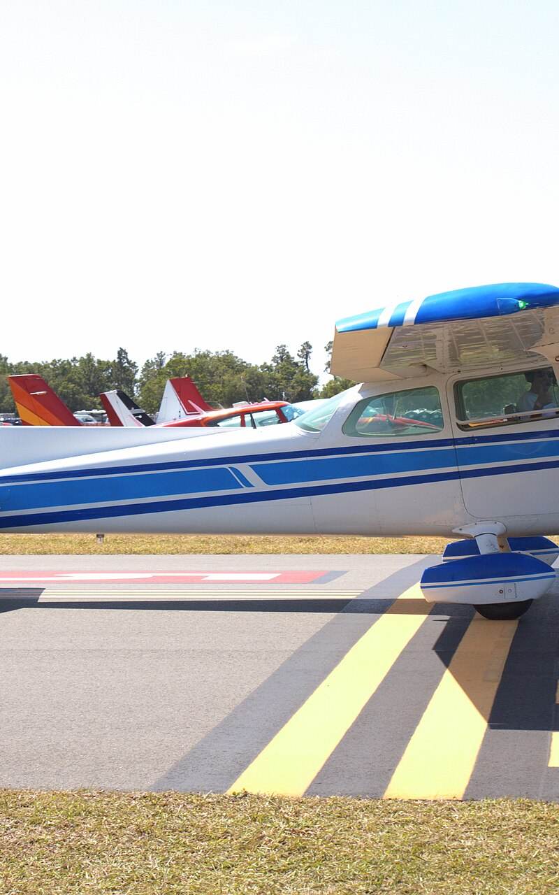 N13540 - Single-engine aircraft