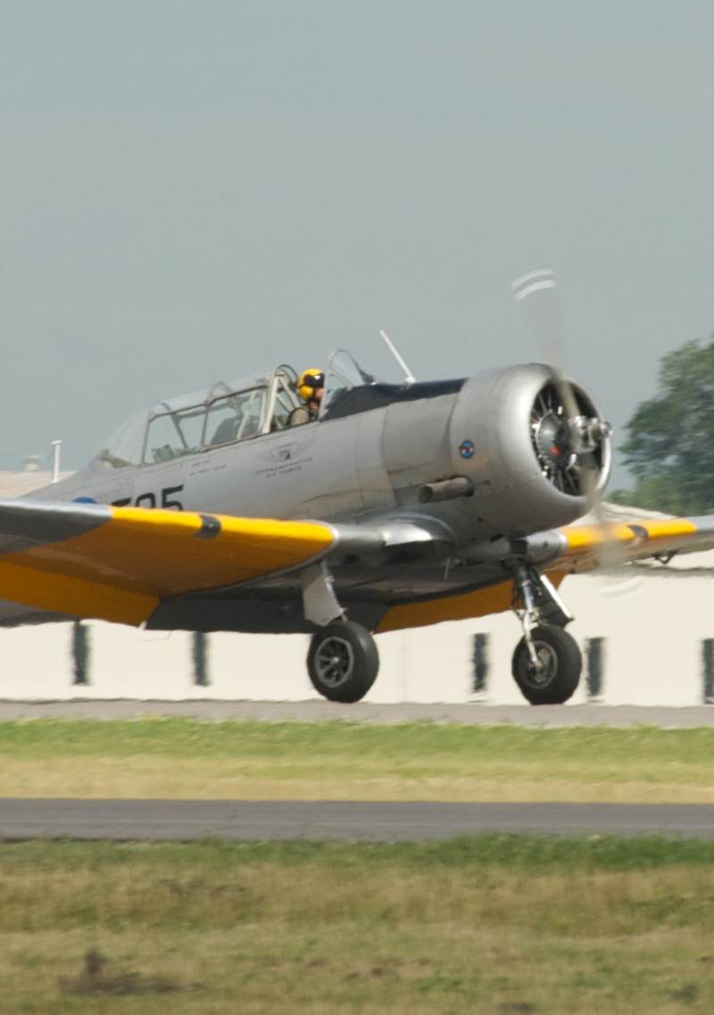 N13595 - Single-engine aircraft