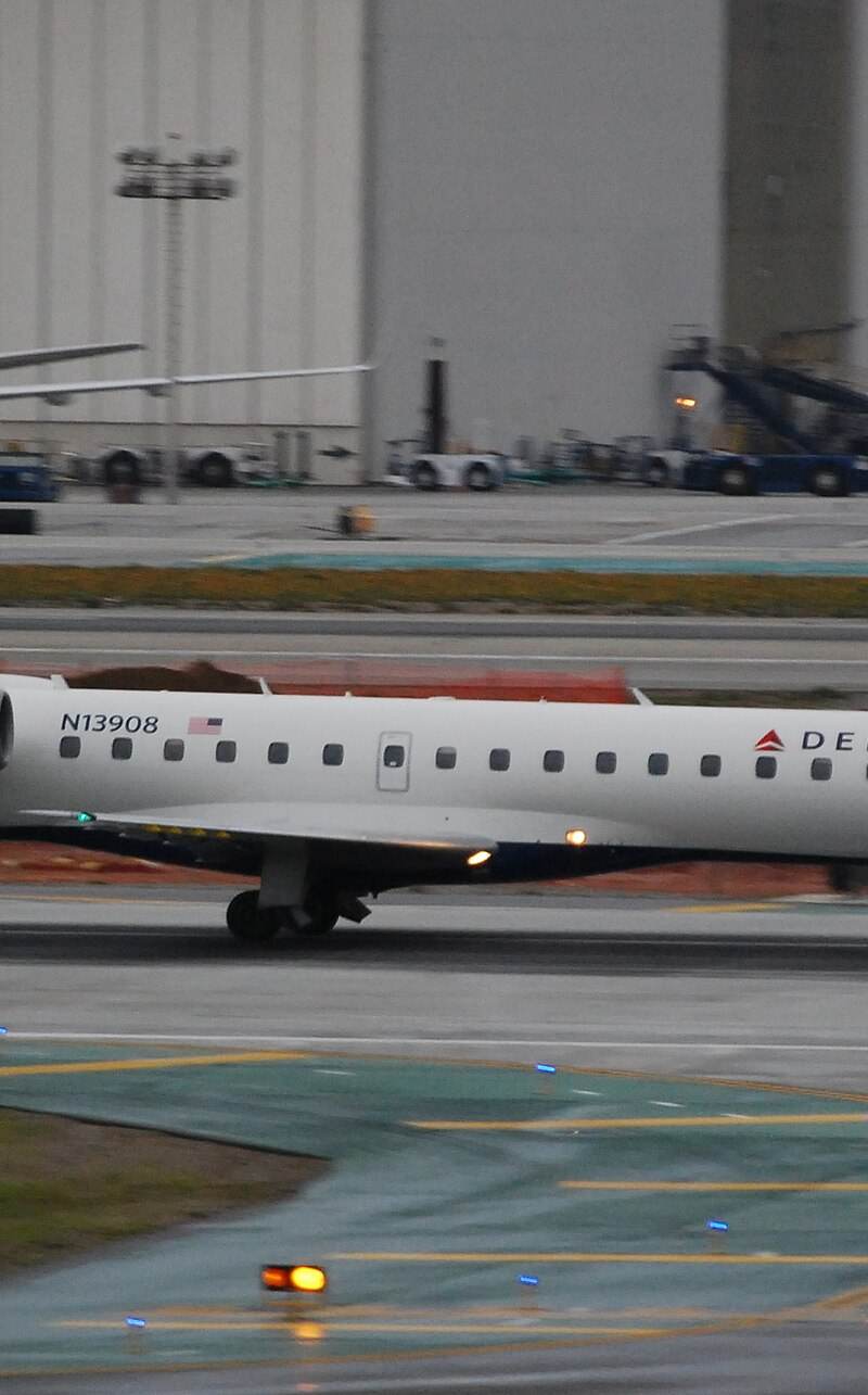 N13908 - Aircraft