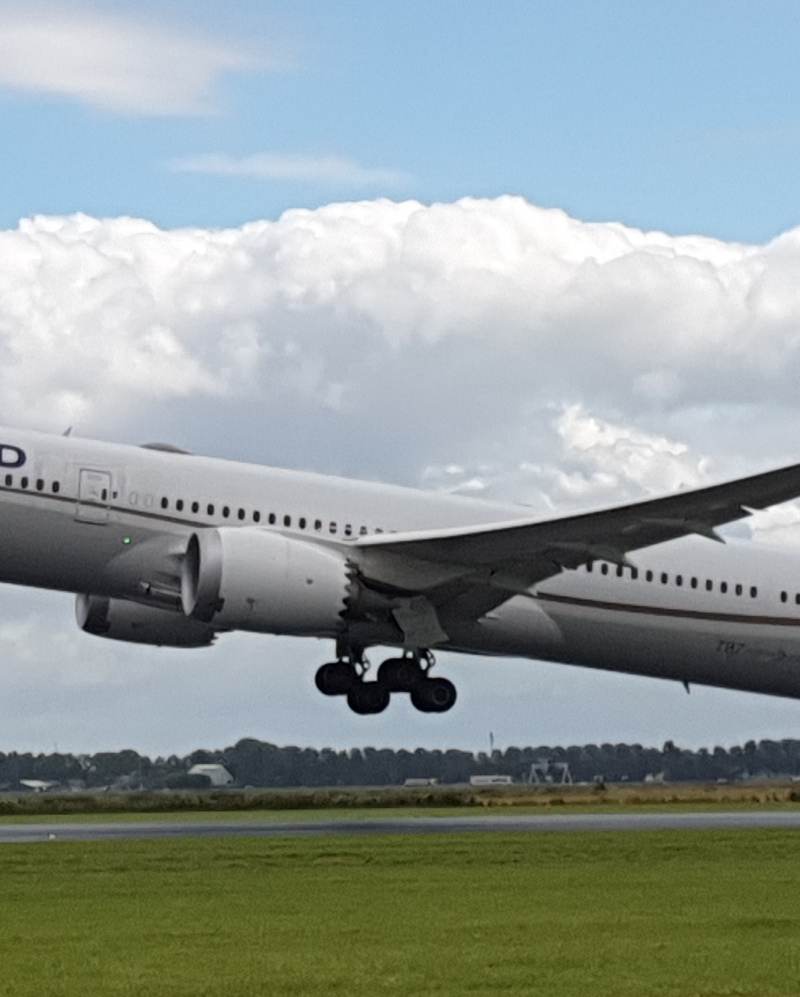 N14001 - Boeing