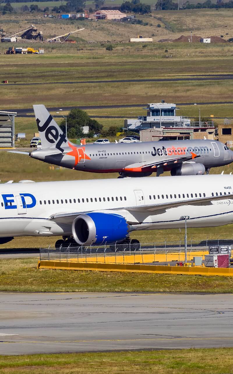 N14011 - Boeing