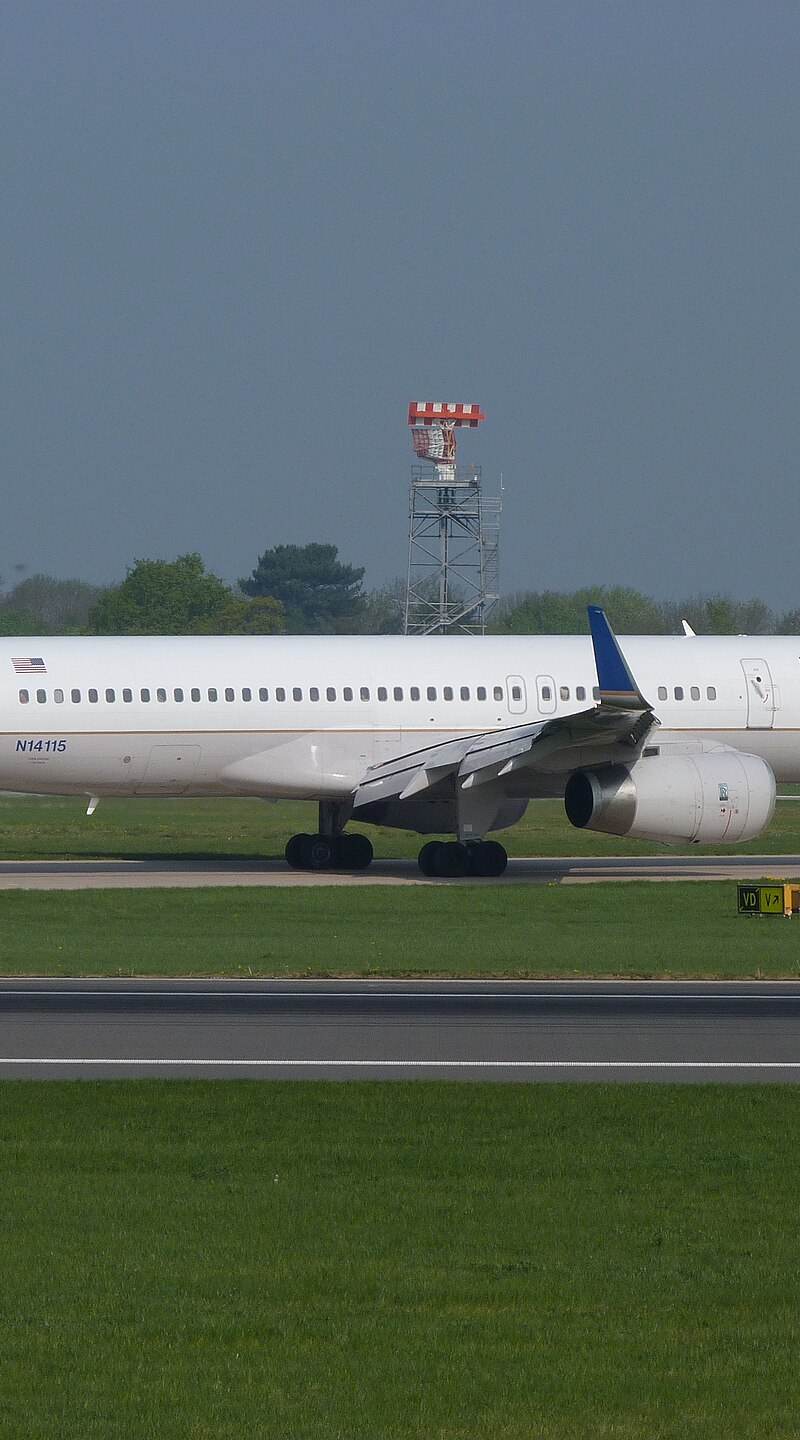N14115 - Twin-engine aircraft