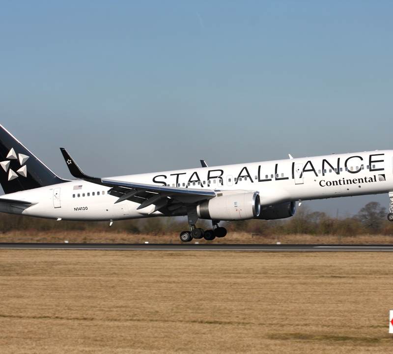 N14120 - Twin-engine aircraft