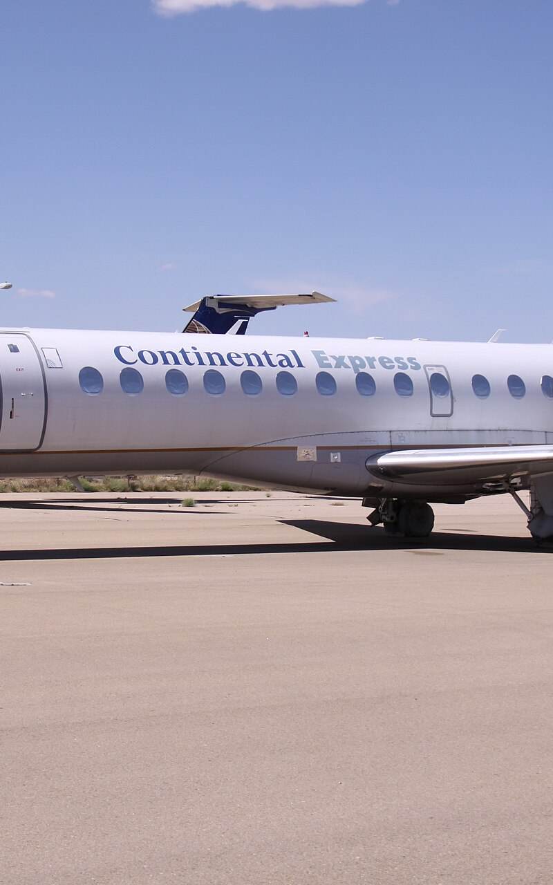 N14505 - Twin-engine aircraft