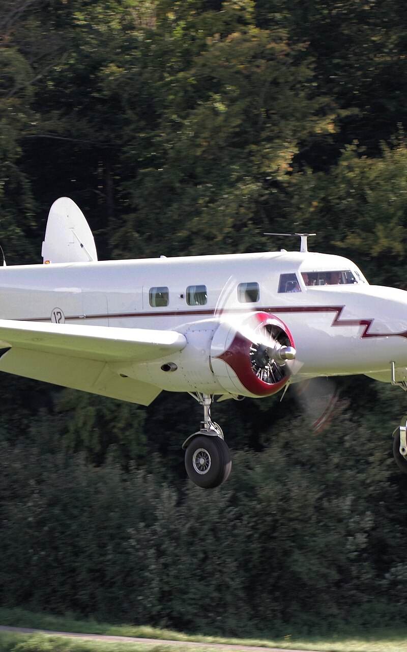  - Twin-engine aircraft