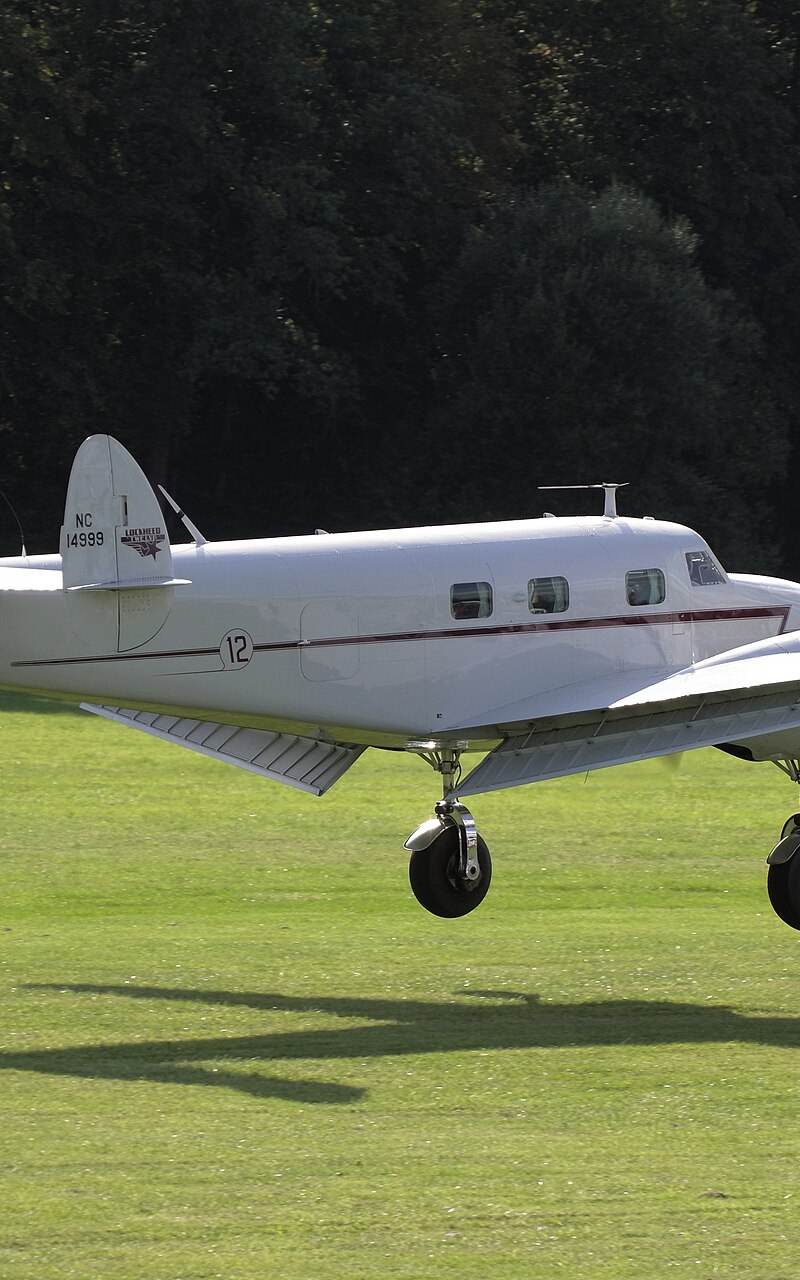  - Twin-engine aircraft
