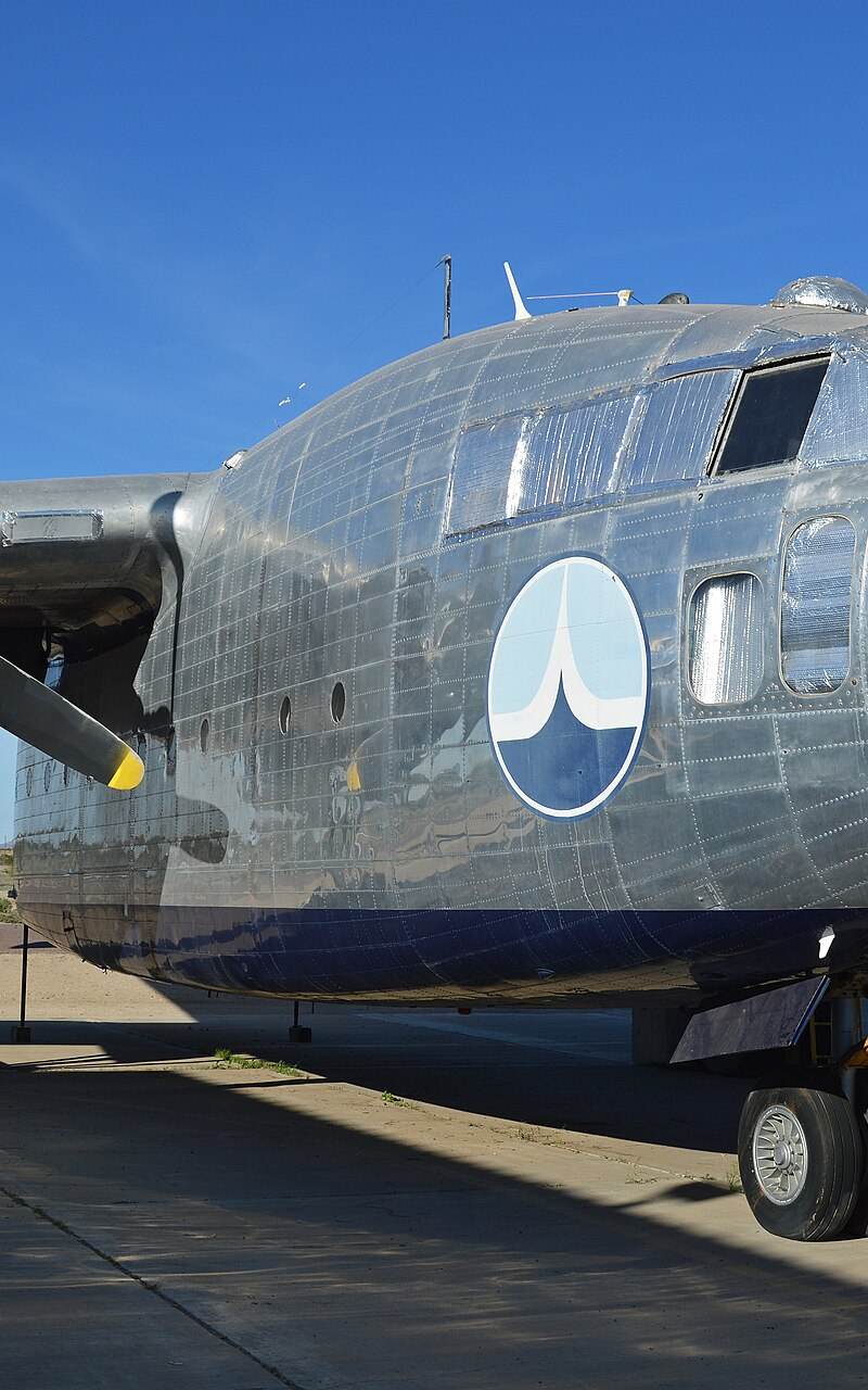 N15501 - Twin-engine aircraft