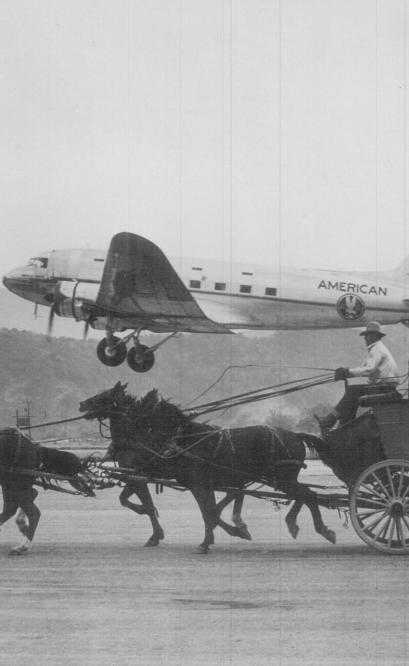  - Twin-engine aircraft