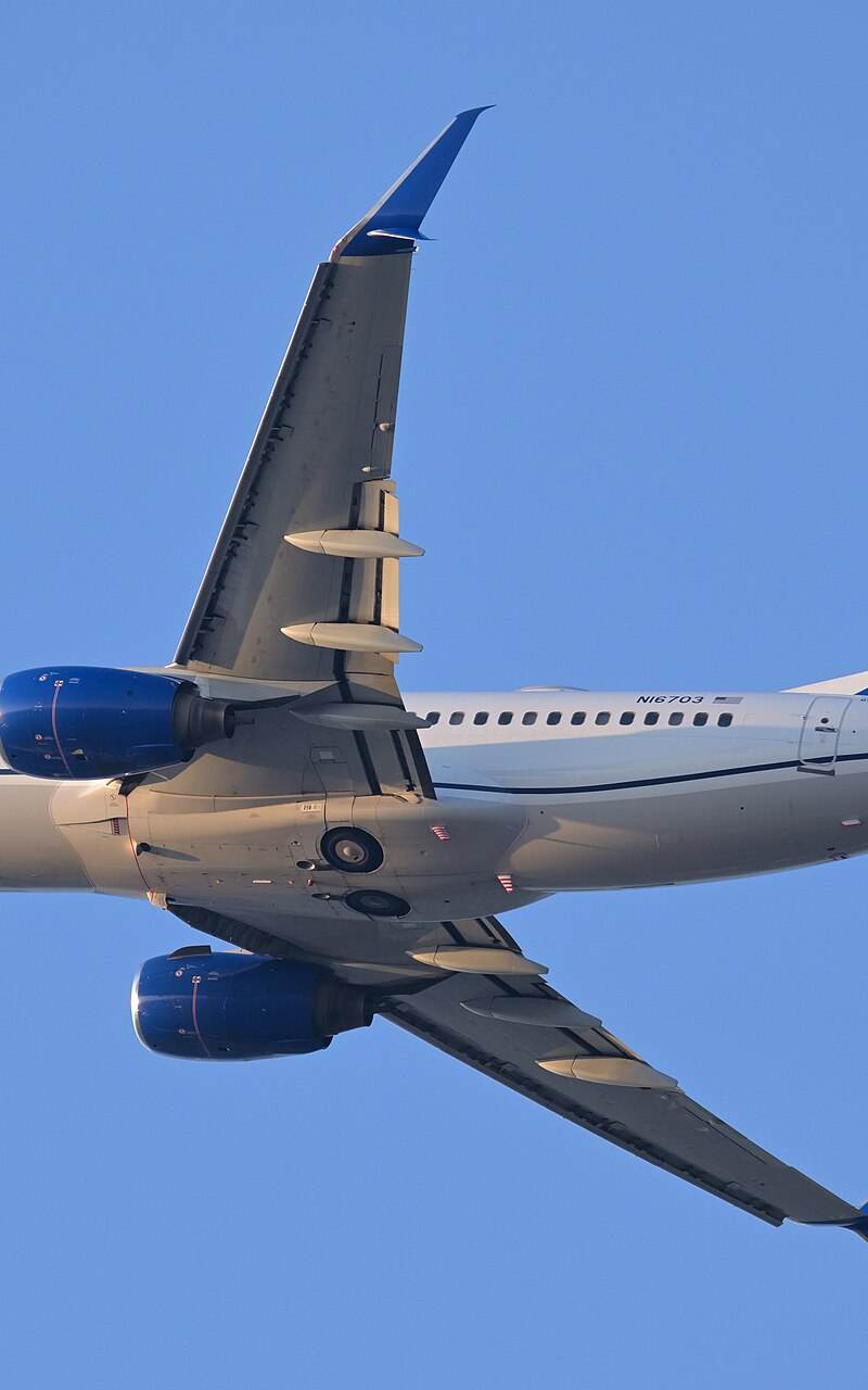 N16703 - Boeing