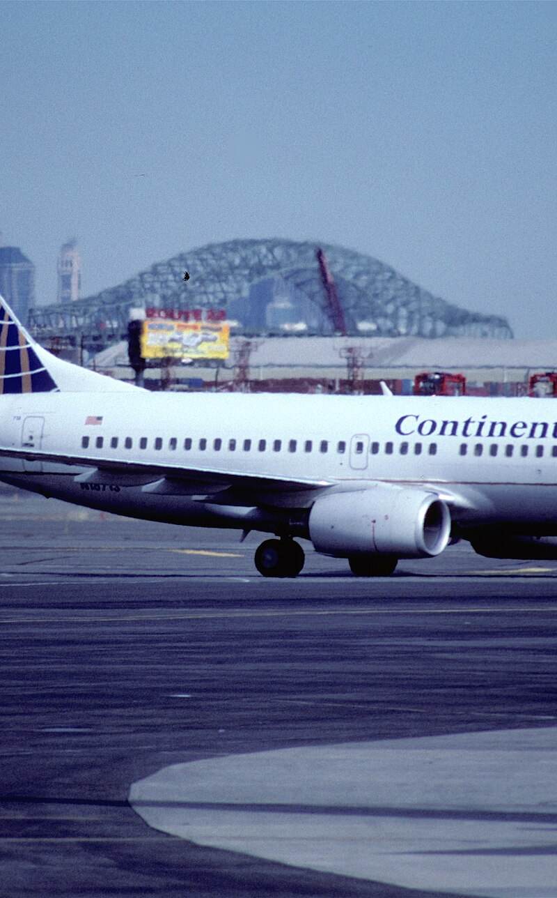 N16713 - Boeing