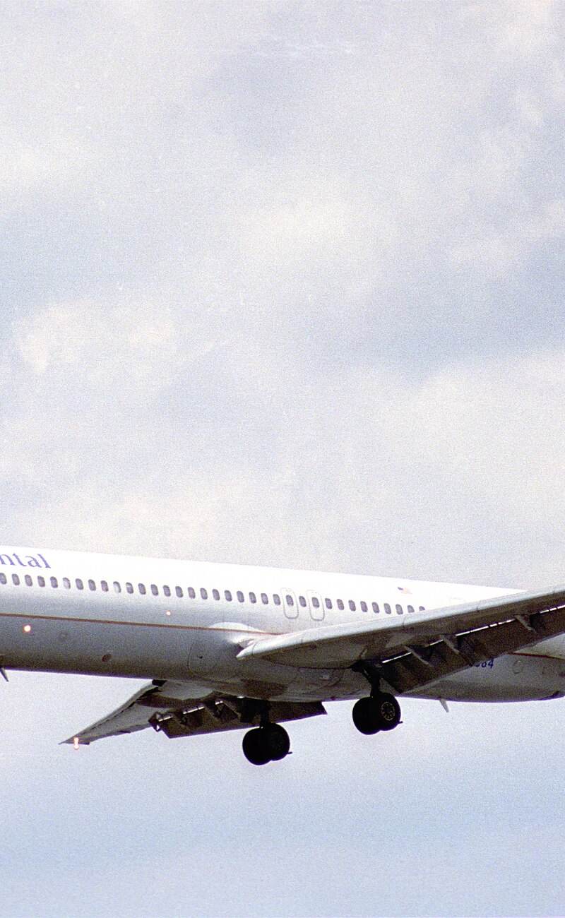 N16884 - Douglas