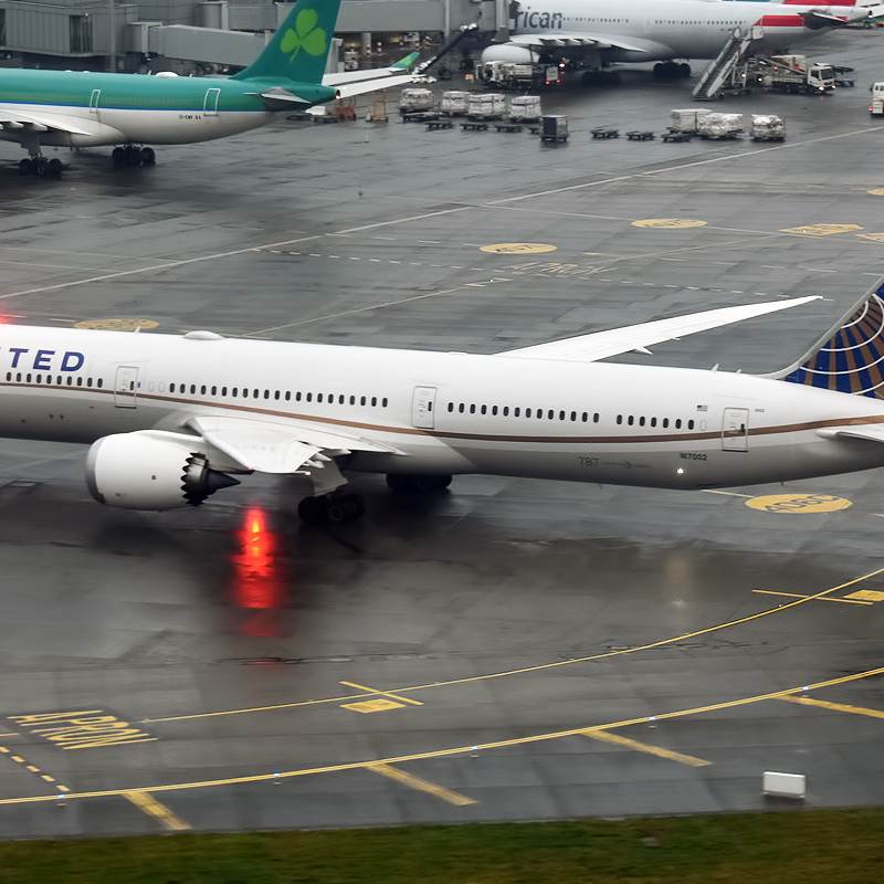 N17002 - Boeing