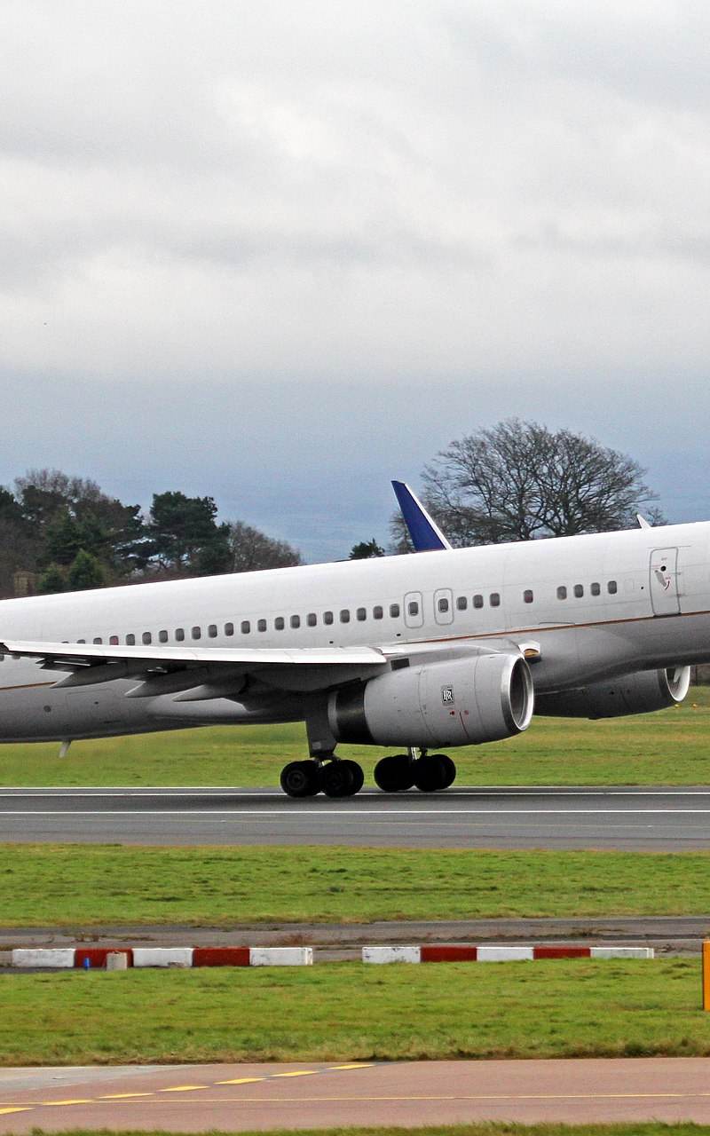 N17122 - Twin-engine aircraft