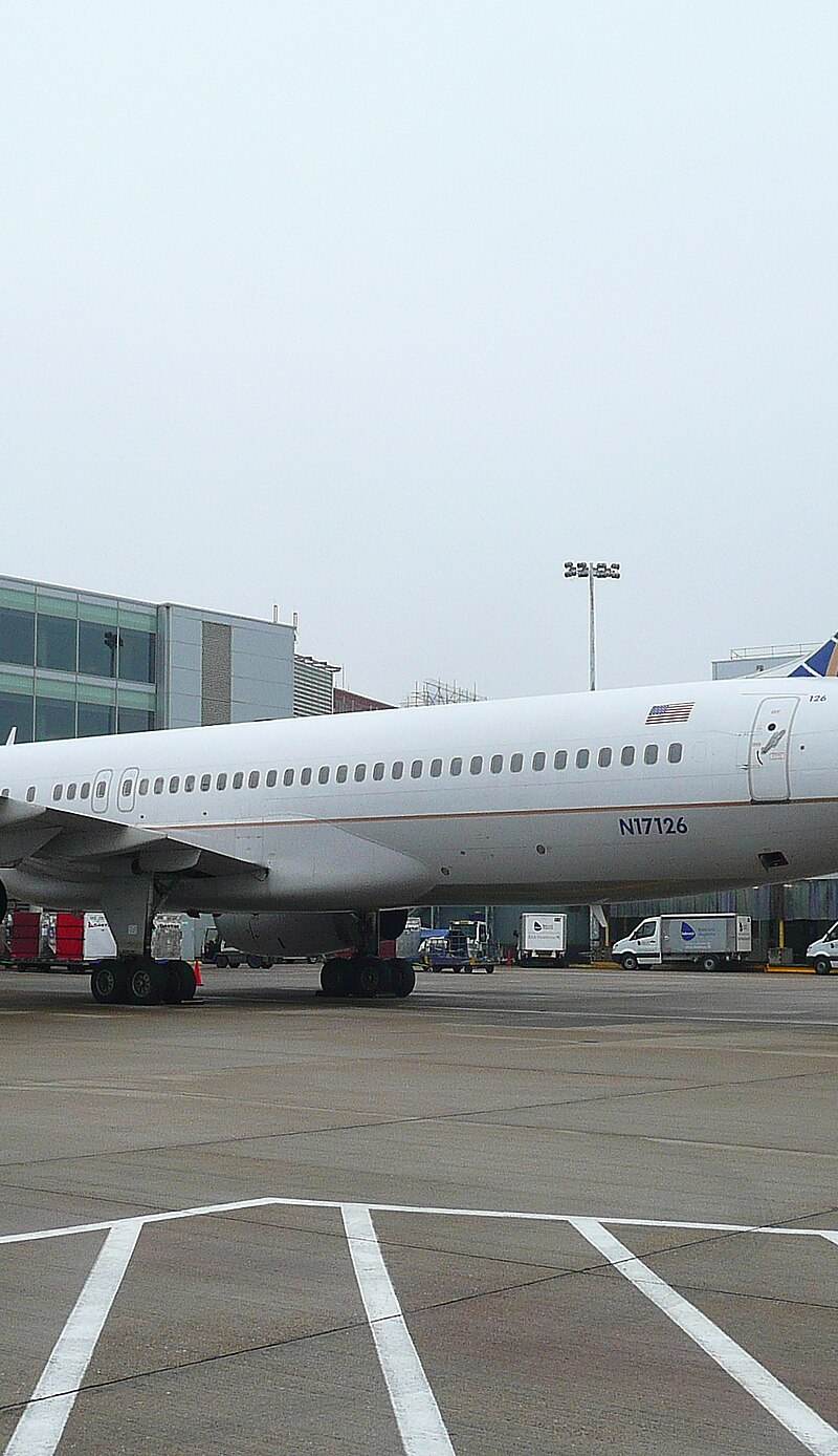 N17126 - Twin-engine aircraft