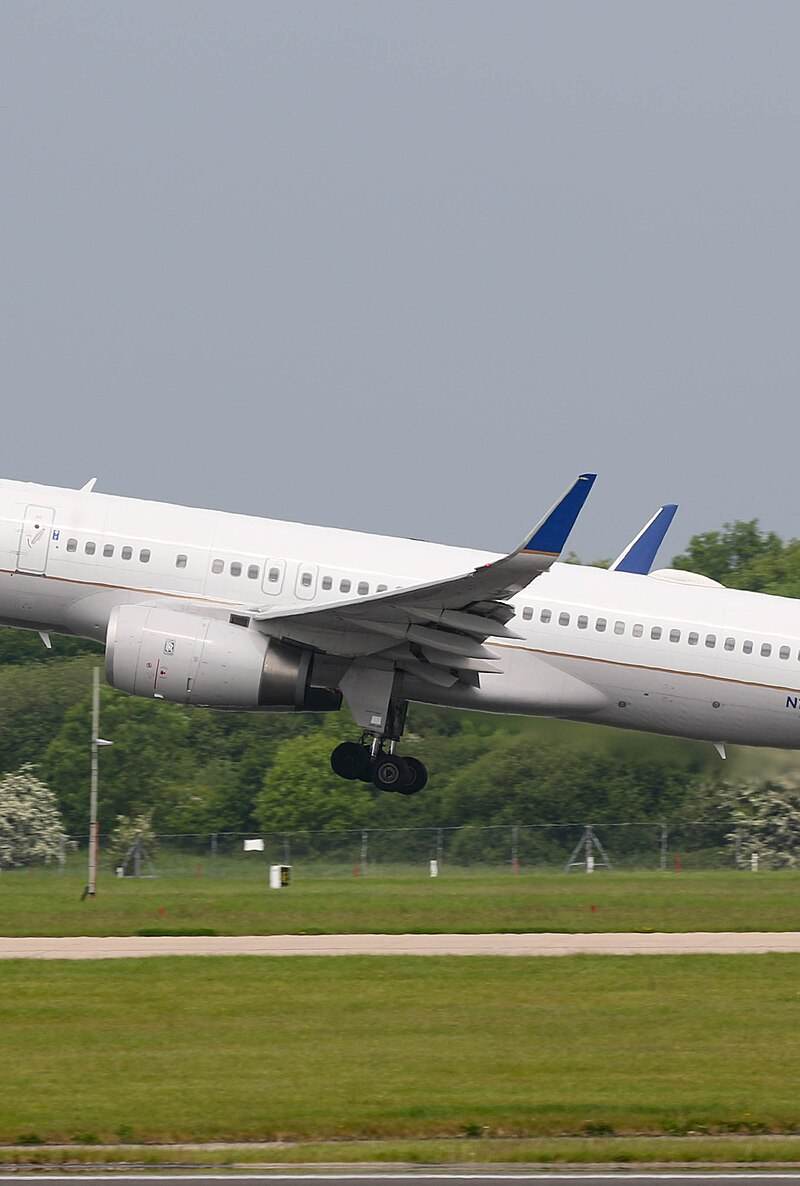N17126 - Twin-engine aircraft