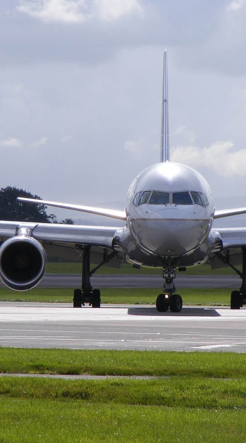 N17133 - Twin-engine aircraft