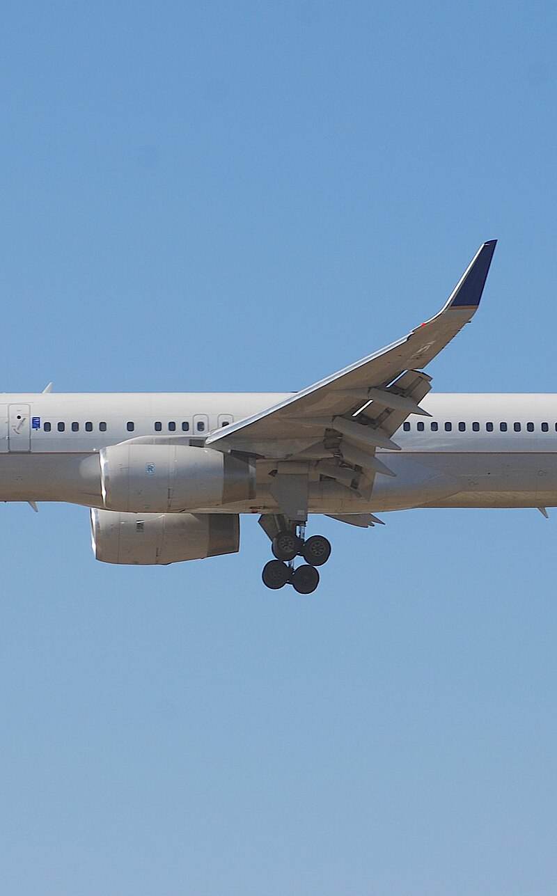 N17139 - Twin-engine aircraft