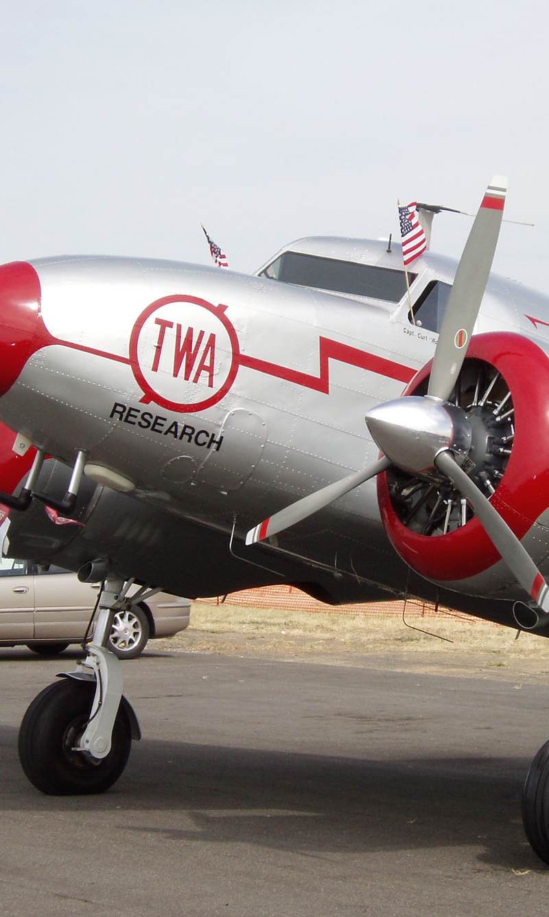  - Twin-engine aircraft