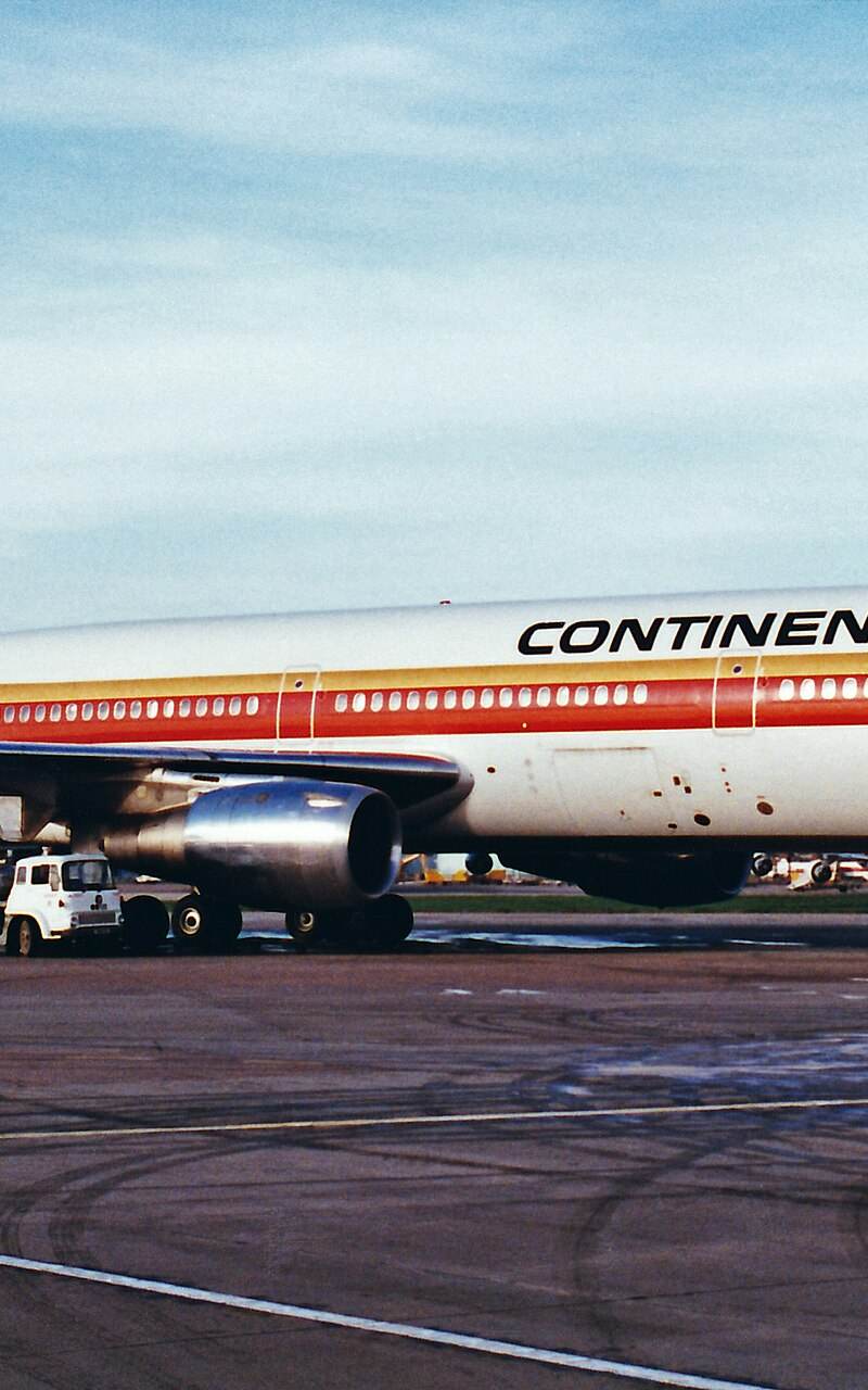 N19072 - Douglas