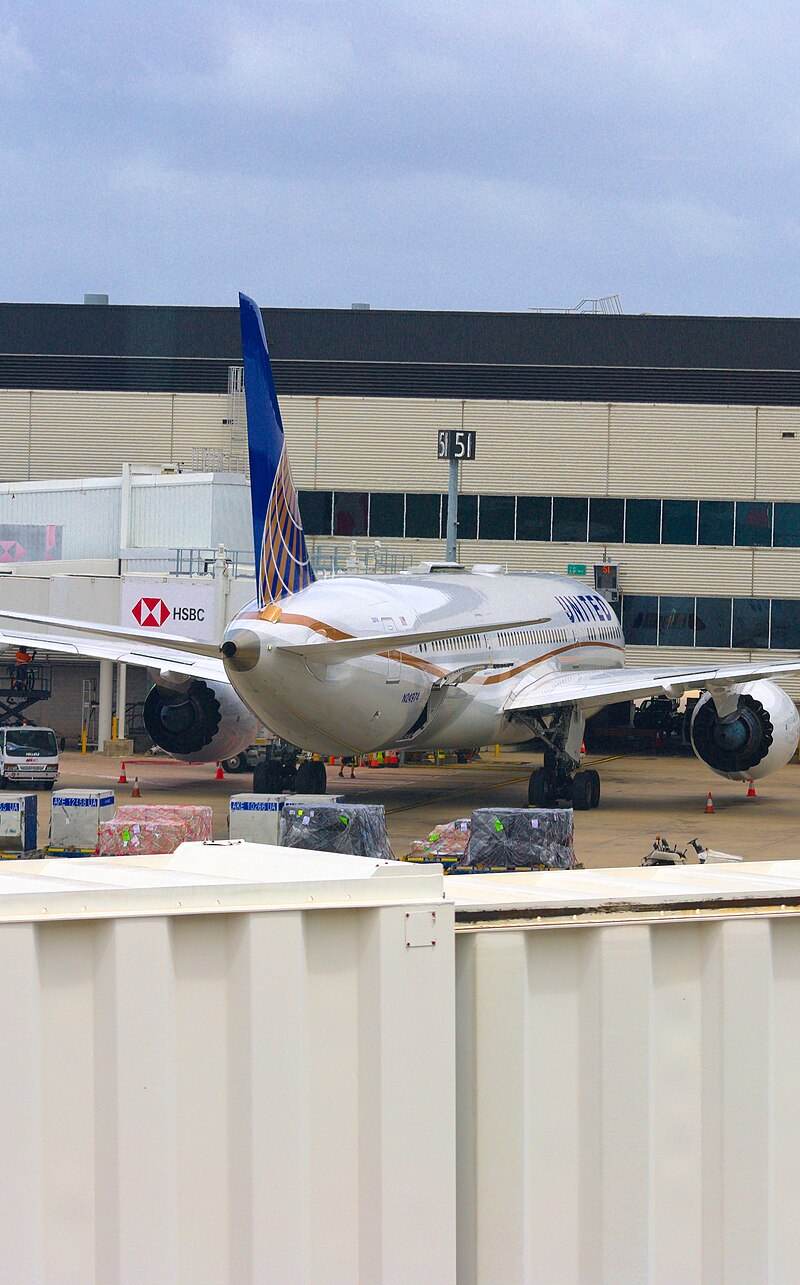 N24974 - Twin-engine aircraft