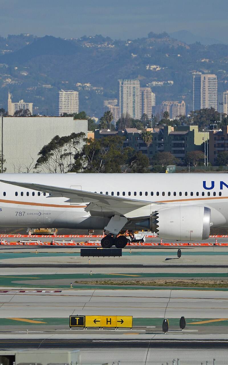 N26906 - Boeing