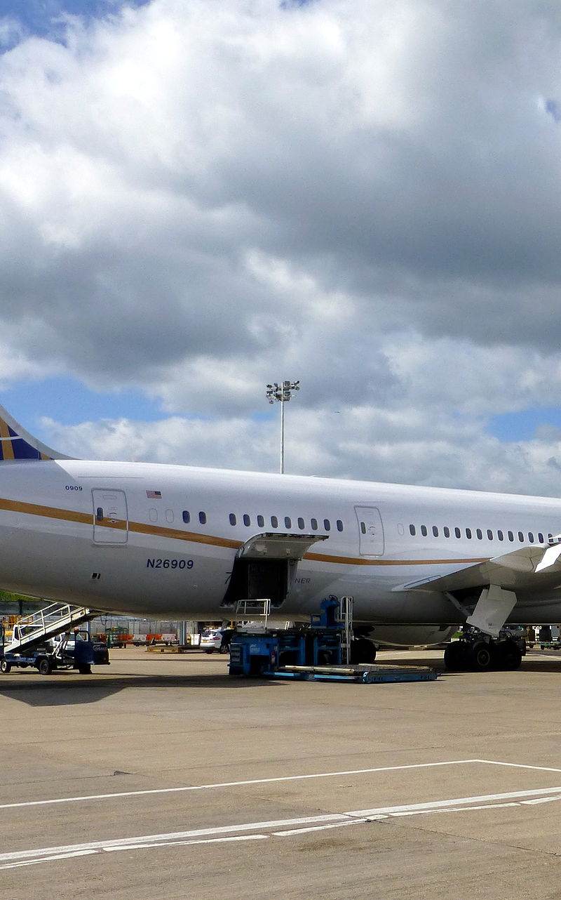 N26909 - Aircraft