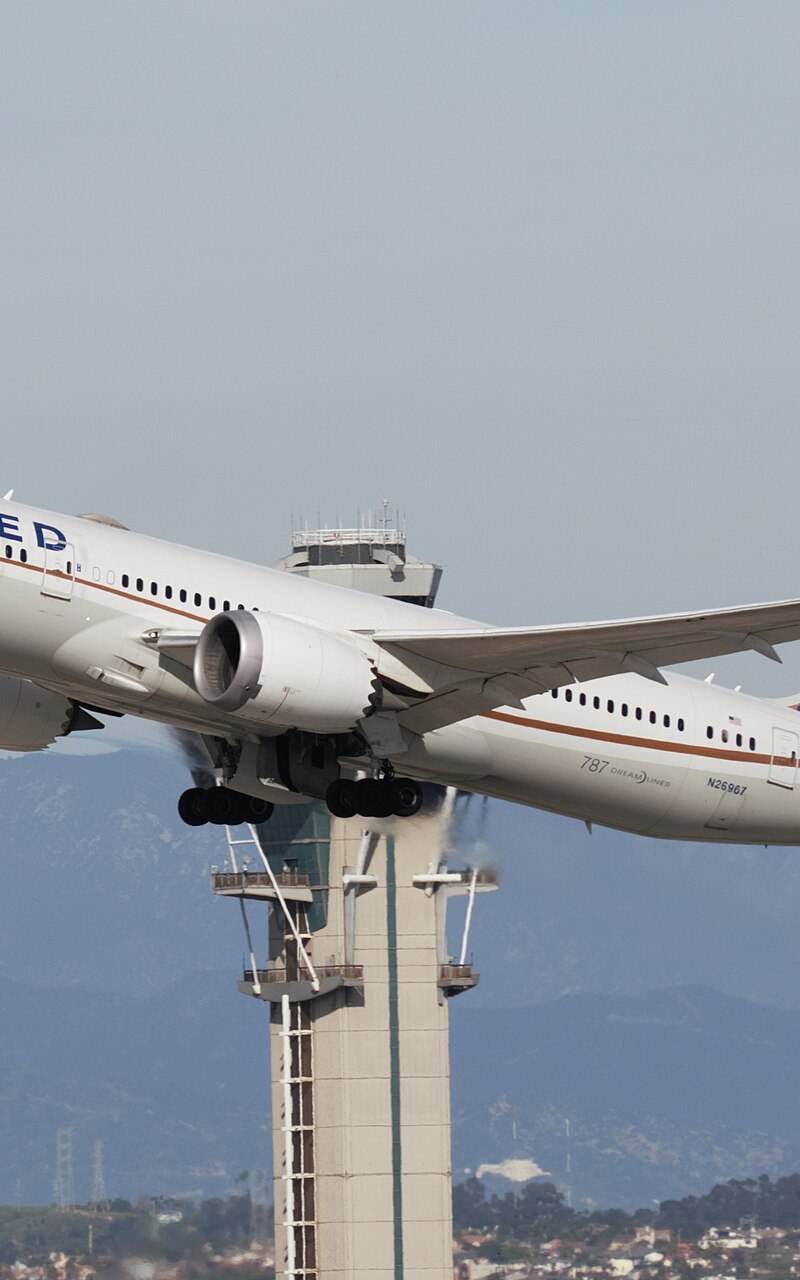 N26967 - Twin-engine aircraft