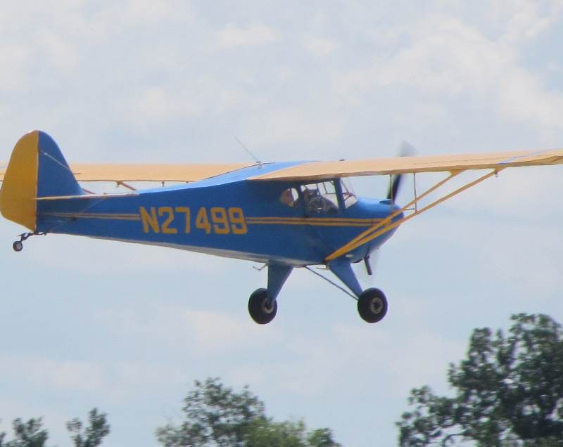 N27499 - Single-engine aircraft