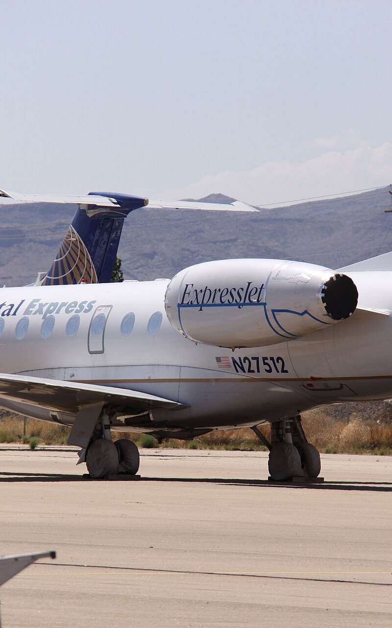 N27512 - Aircraft