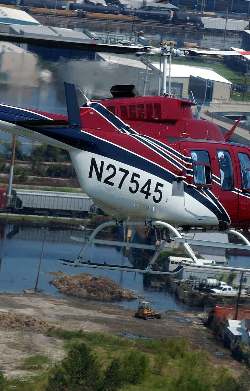 N27545 - Helicopter