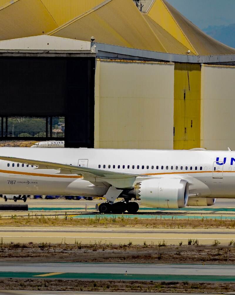 N27957 - Boeing