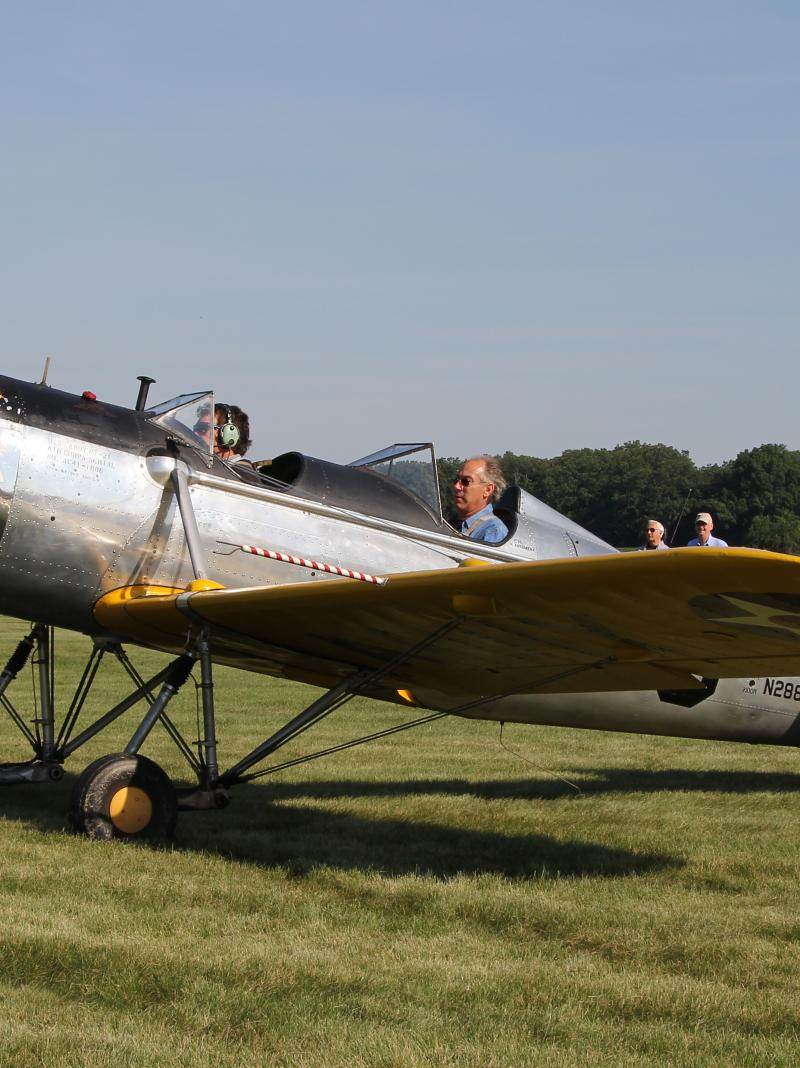 N28832 - Single-engine aircraft