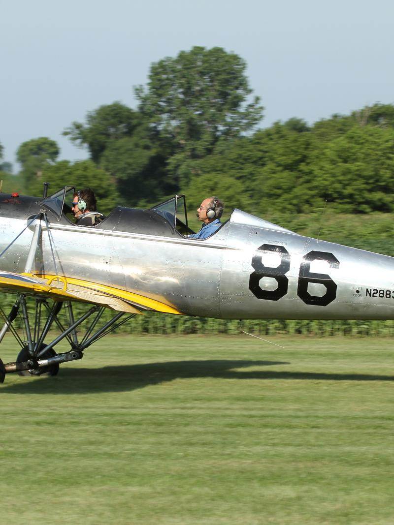 N28832 - Single-engine aircraft