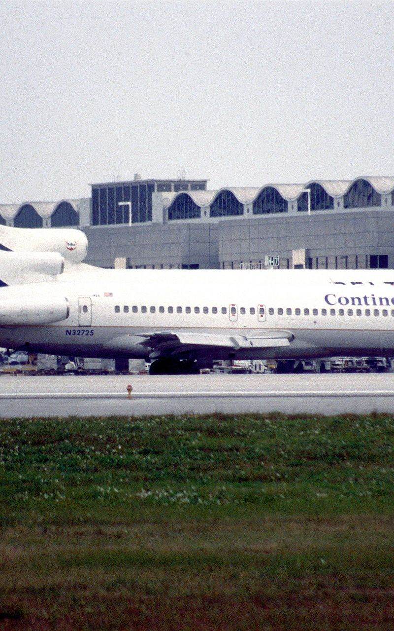 N32725 - Aircraft