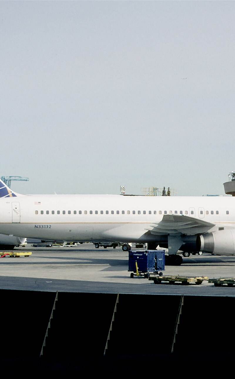 N33132 - Boeing