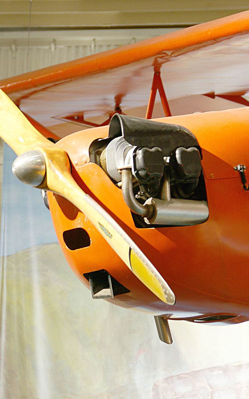 N33768 - Single-engine aircraft