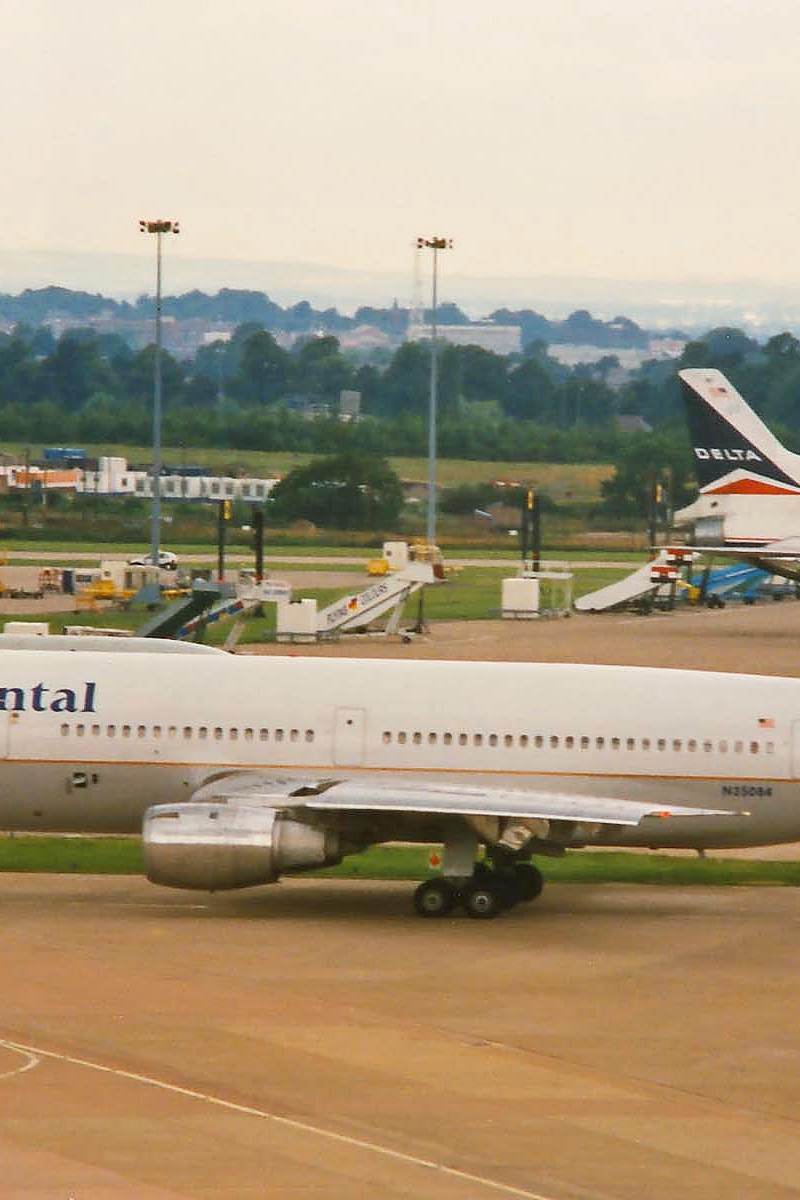 N35084 - Aircraft