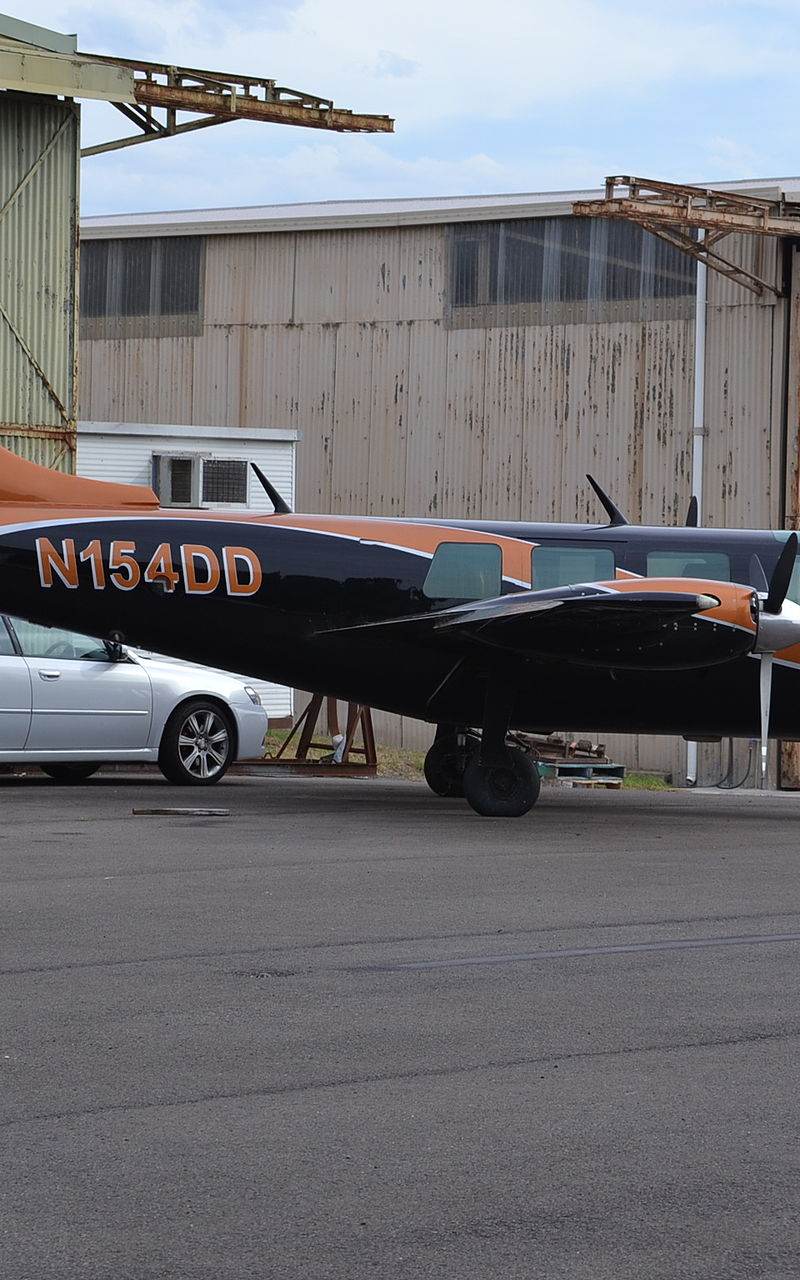 N154DD - Twin-engine aircraft