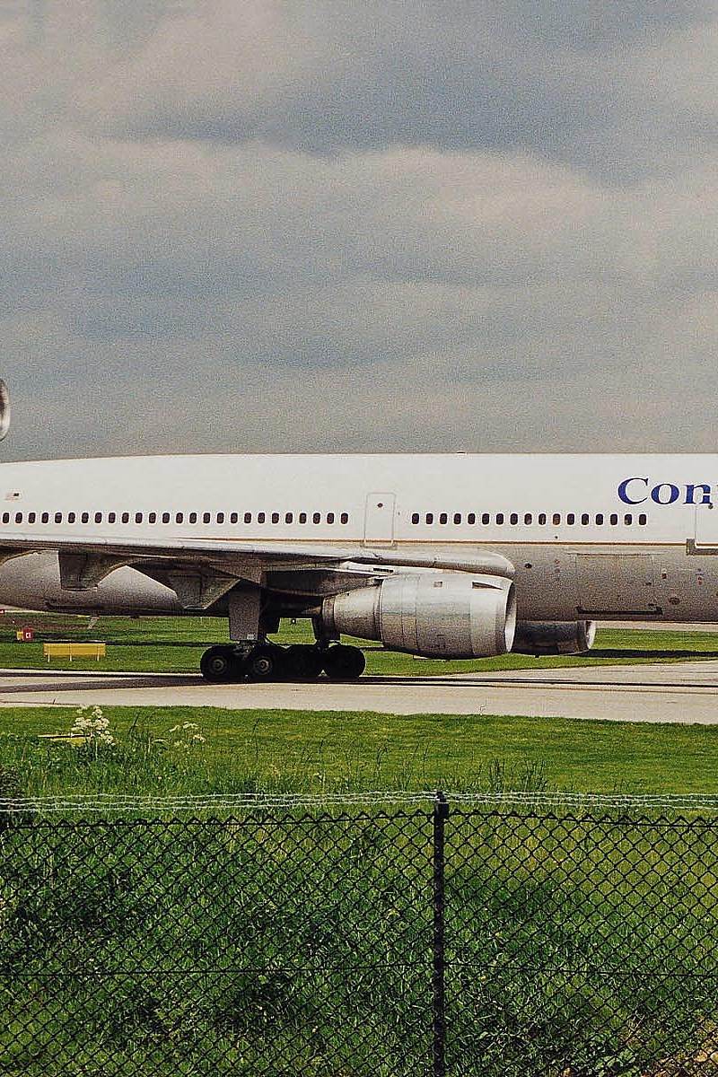 N37078 - Douglas