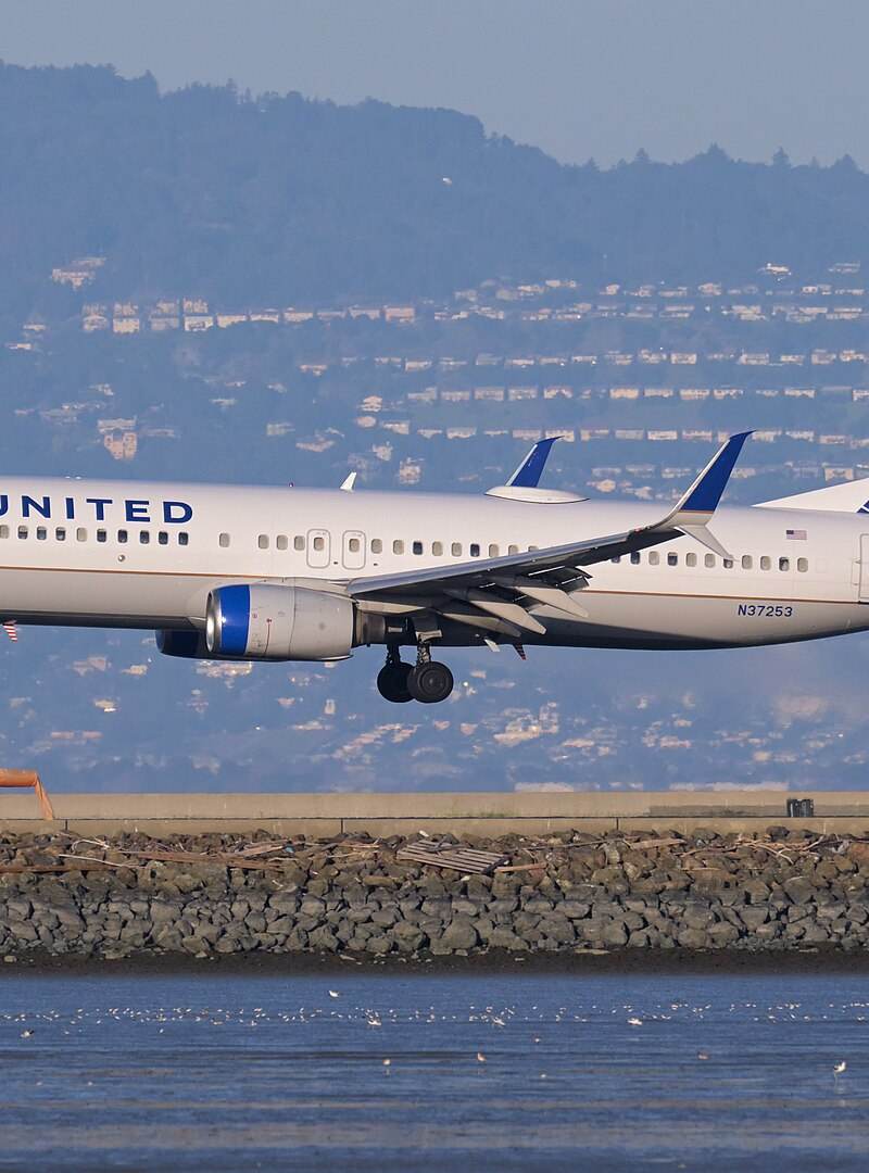 N37253 - Boeing
