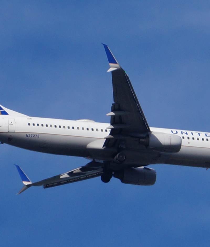N37273 - Boeing
