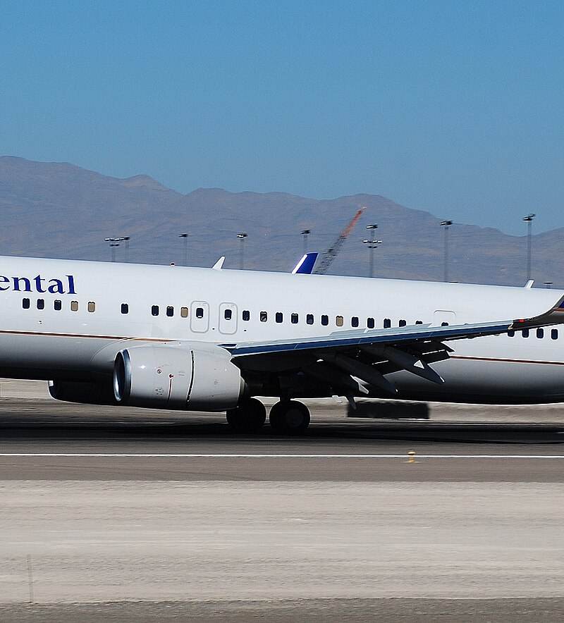 N37420 - Boeing