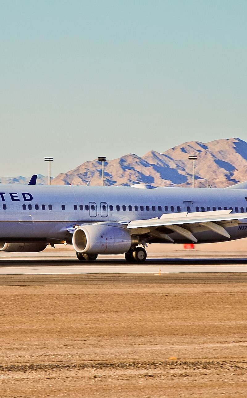 N37437 - Boeing