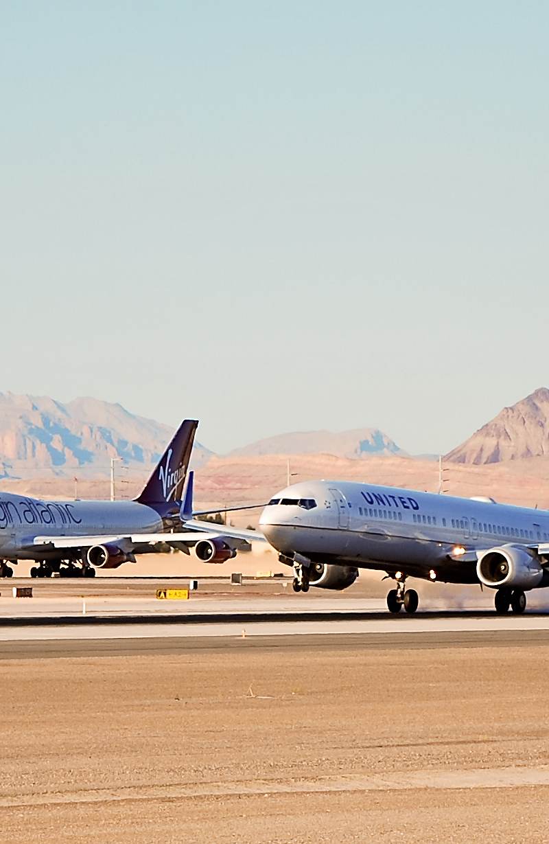 N37437 - Boeing