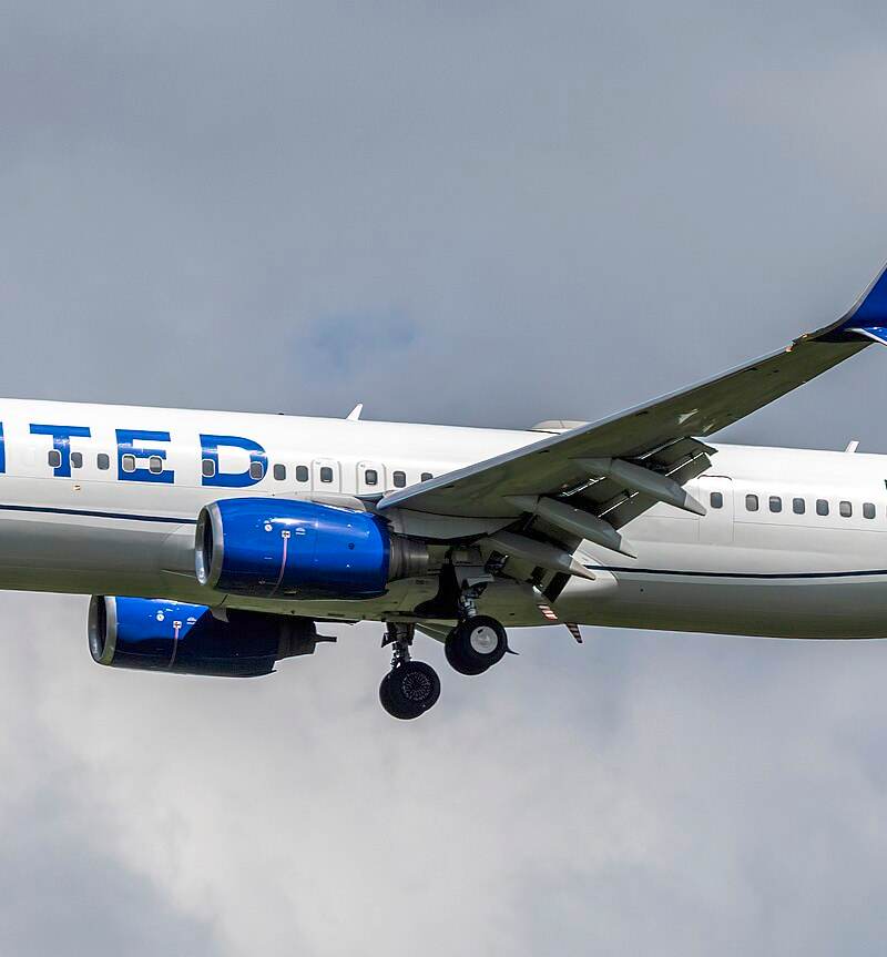 N37437 - Boeing