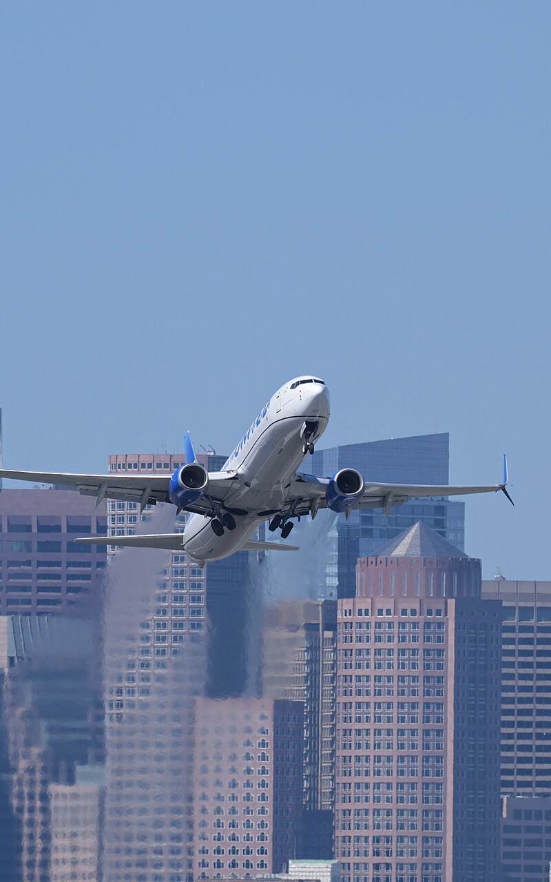 N37474 - Twin-engine aircraft